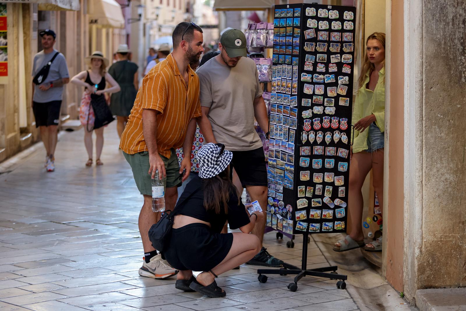 Turisti u Zadru