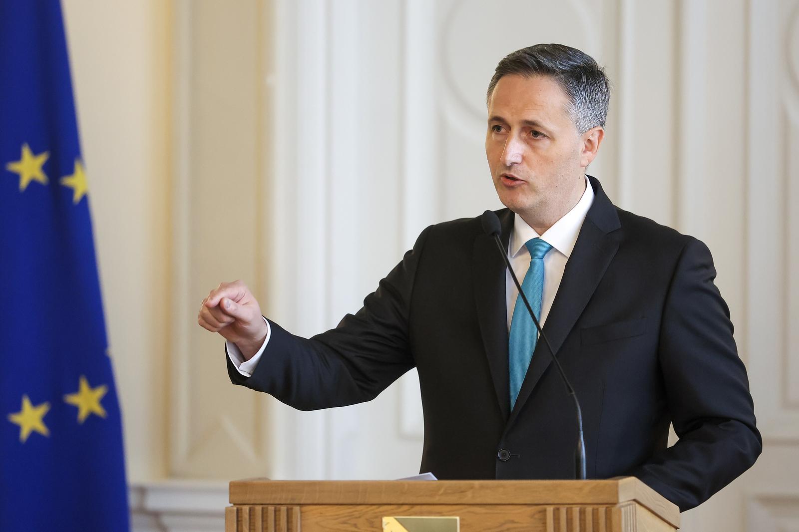 Denis Bećirović