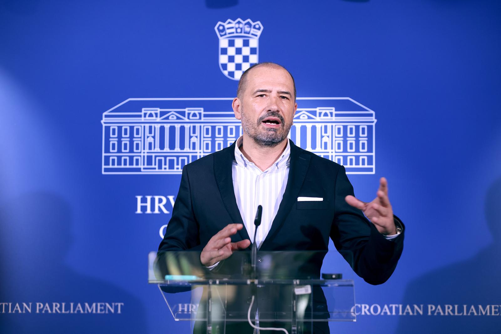Igor Peternel