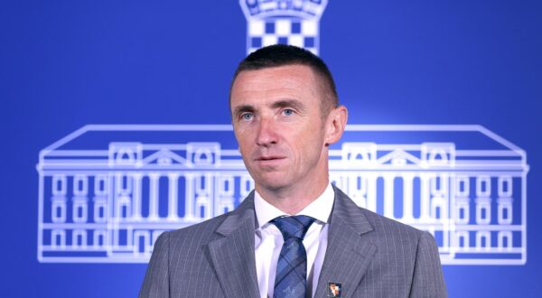 15.07.2025., Zagreb - Na konferenciji za medije odrzanoj u Saboru o gradskom vijecu Vukovara govorio je Ivan Penava. Photo: Patrik Macek/PIXSELL
