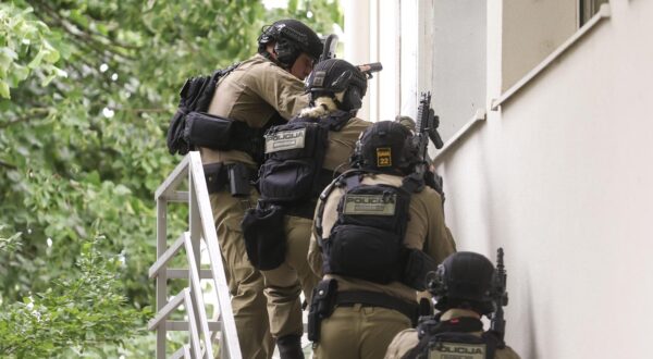 17.06.2025., Sarajevo, Bosna i Hercegovina - U Sarajevu je odrzana zdruzena takticko-pokazna vjezba Federalnog ministarstva unutrasnjih poslova (FMUP) i Federalne uprave policije (FUP). Photo: Armin Durgut/PIXSELL
