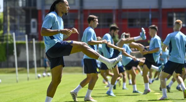 18.06.2025., Zagreb - Trenin GNK Dinamo. Samy Mmaee Photo: Igor Soban/PIXSELL