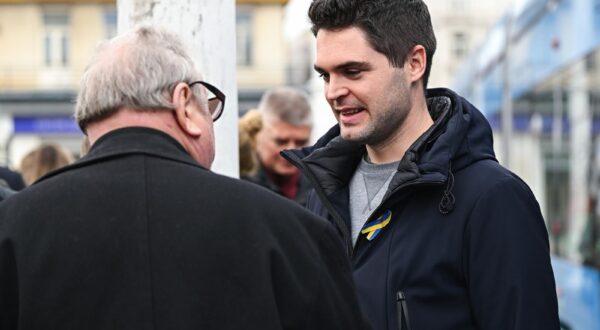 24.2.2024., Zagreb - Karlo Ressler i Vladimir Seks u centru grada. Photo: Neva Zganec/PIXSELL