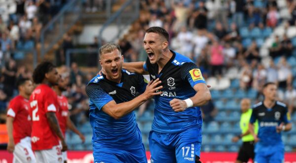 24.07.2025., Varazdin - Prva utakmica drugog kola kvalifikacija za ulazak u UEFA Konferencijsku ligu, NK Varazdin - Santa Clara. Ivan Mamut, Petar Bockaj Photo: Vjeran Zganec Rogulja/PIXSELL