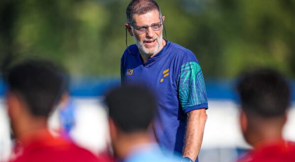 30.07.2024., Zagreb - Prijateljska utakmica izmedju NK Lokomotiva i Al-Fateh. trener Al-Fateha Slaven Bilic Photo: Slavko Midzor/PIXSELL