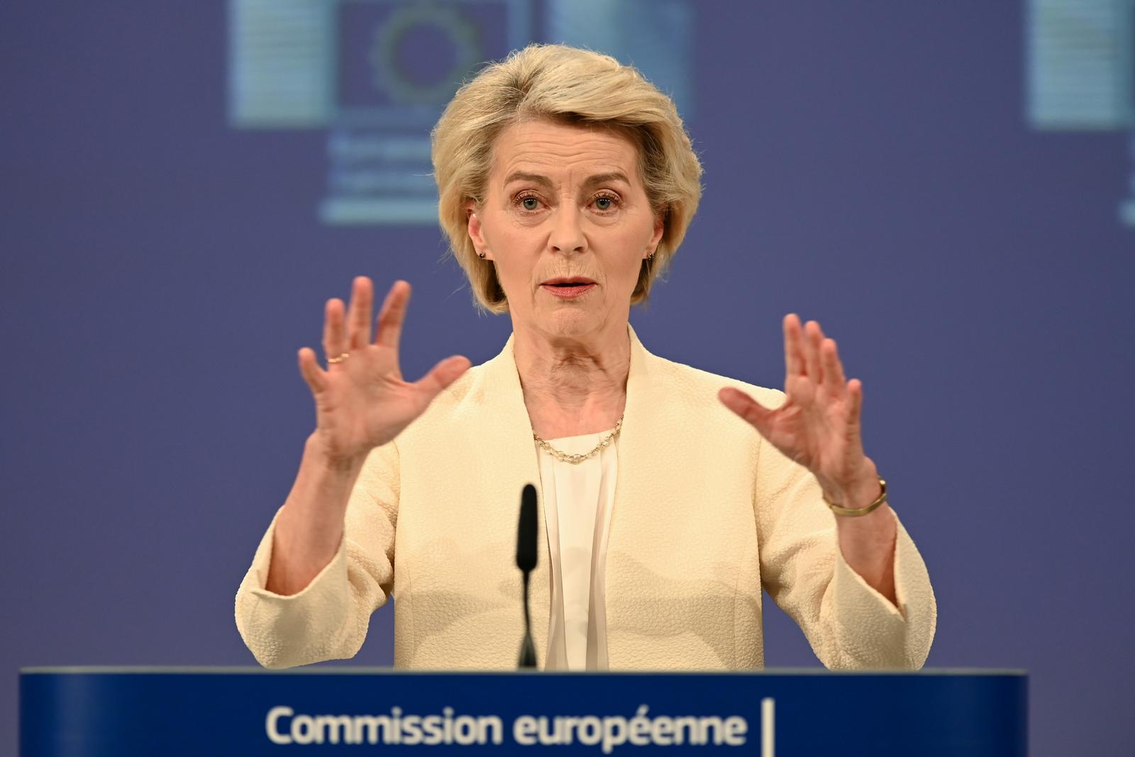 16 July 2025, Belgium, Brüssel: Ursula von der Leyen, President of the European Commission, speaks at a press conference. Von der Leyen presented the Commission's proposals for the EU budget. Photo: Ansgar Haase/dpa Photo: Ansgar Haase/DPA
