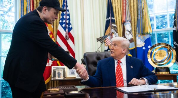United States President Donald J Trump, right, and Elon Musk, Chief Executive Officer, Tesla, SpaceX and X (previously known as Twitter) and Administrator, Department of Government Efficiency (DOGE), left, shake hands as they participate in a press conference in the Oval Office of the White House in Washington, DC, US,, May 30, 2025. 
Credit: Francis Chung / Pool via CNP/AdMedia Photo: CNP/AdMedia/NEWSCOM