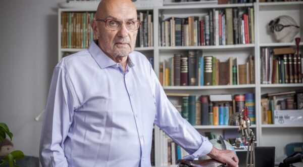 23.5.2021.Zagreb, Ozren Zunec, sociolog i filozof - portret"nPhoto: Tomislav Cuveljak/NFoto/PIXSELL