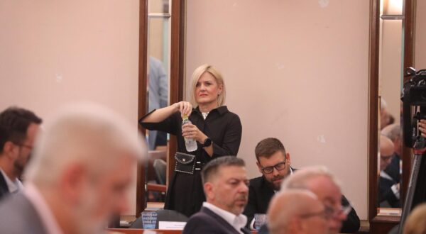 21.07.2025., Rijeka - Neuspio pokusaj izbora predsjednika Gradskog vijeca Rijeke. Kandisati Robert Kurelic i Ana Troselj nisu dobili potrebnu vecinu glasova. Photo: Goran Kovacic/PIXSELL