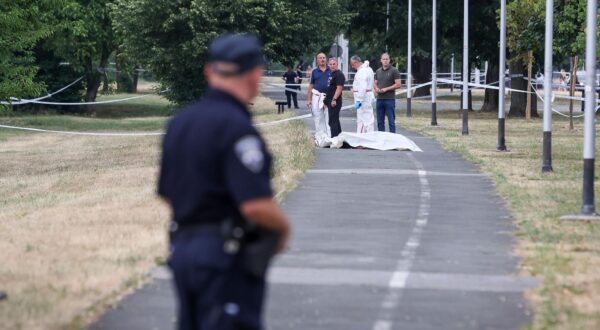 Nepoznati pocinitelj je iz vatrenog oruzja usmrtio muskarca na Aveniji Gojka Suska, Ocevid je u tijeku. Photo: Matija Habljak/PIXSELL