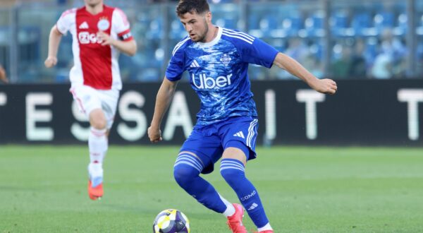 MARTIN BATURINA, Como, Como Cup, Friendly match, 2025-26, Como vs Ajax 3-0, 27-07-2025, Azione, Action, Single shot, Contrasto COMO CUP 2025-26 - AMICHEVOLE FINALE COMO-AJAX 3-0