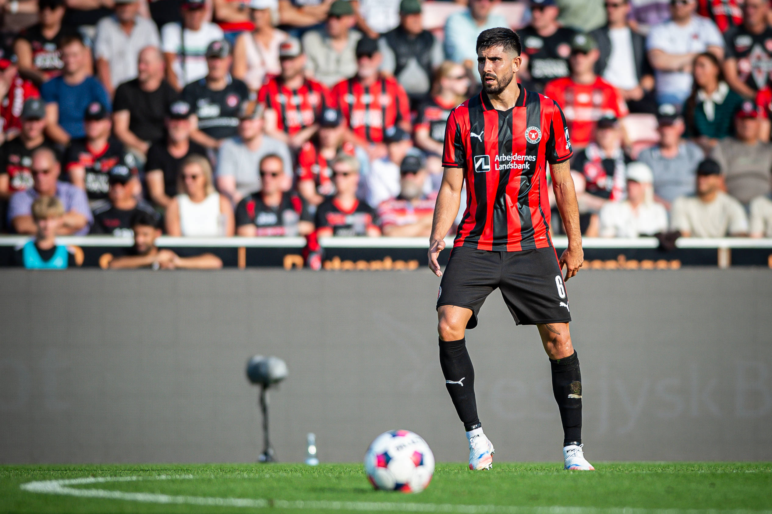 FC Midtjylland v Fredrikstad, UEFA Europa League qualification, Herning, Denmark Herning, Denmark. 14th, August 2025. Martin Erlic 6 of FC Midtjylland seen during the UEFA Europa League qualification match between FC Midtjylland and Fredrikstad at MCH Arena in Herning. Denmark, Herning PUBLICATIONxNOTxINxDENxNORxFINxBEL Copyright: xGonzalesxPhoto/MortenxKjaerx