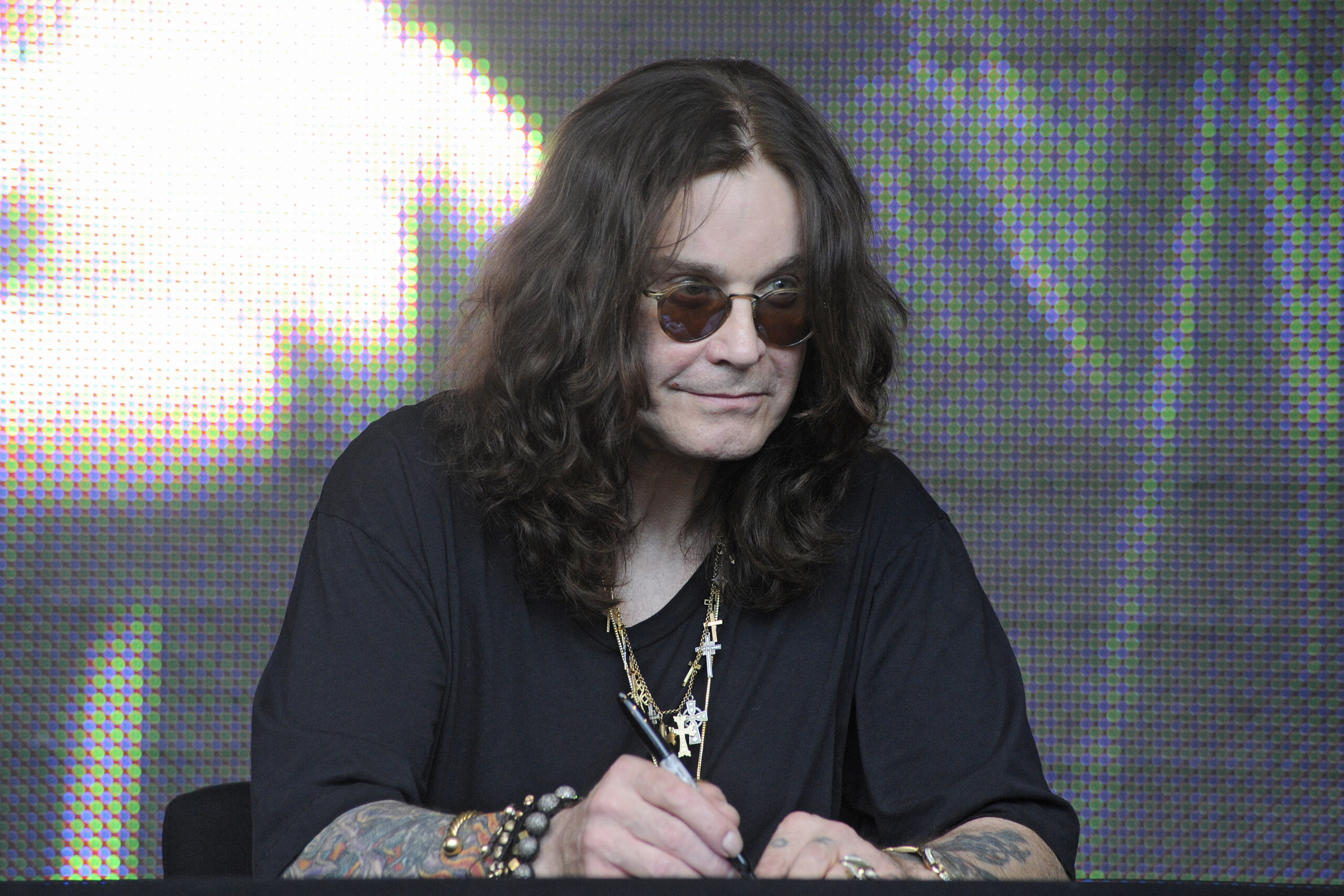 Ozzy Osbourne at a signing session at Media Markt Alexa, Berlin, July 8, 2010

Featuring: Ozzy Osbourne
Where: Berlin, Berlin, Germany
When: 08 Jul 2010
Credit: Uwe Geisler/Future Image/Cover Images

**NOT FOR PUBLICATION IN GERMANY**
