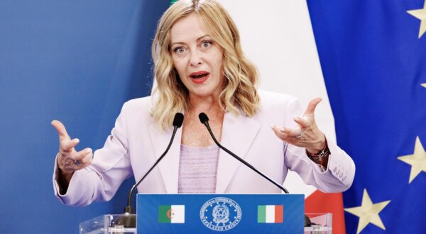 23.07.2025, Villa Doria Pamphilj, Rom, ITA, Regierungsgipfel zwischen Italien und Algerien, im Bild Italiens Ministerpräsidentin Giorgia Meloni // Italian Prime Minister Giorgia Meloni during the government summit between Italy and Algeria at the Villa Doria Pamphilj in Rom, Italy on 2025/07/23. EXPA Pictures © 2025, PhotoCredit: EXPA/ laPresse/ Roberto Monaldo
 
 *****ATTENTION - for AUT, SUI, CRO, SLO only***** Photo: EXPA/ laPresse/ Roberto Monaldo/EXPA