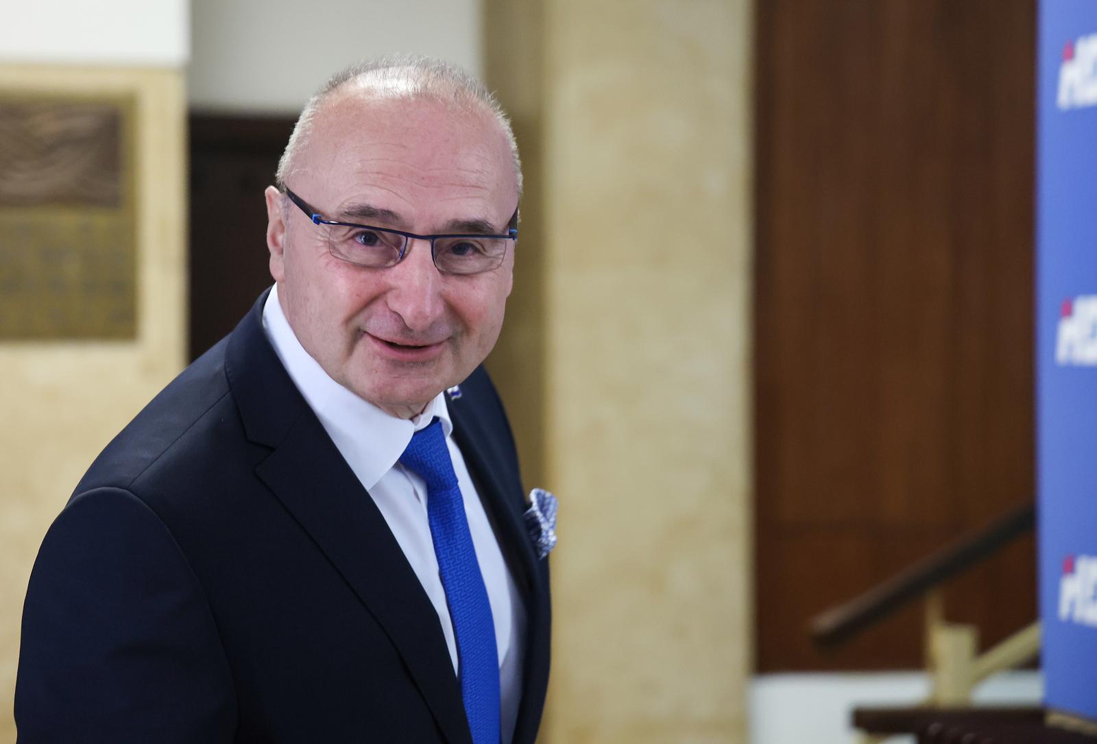 27.05.2025., Zagreb -  Dolazak clanova predsjednistva na zajednicku sjednicu Predsjednistva i Nacionalnog odbora HDZ-a. Gordan Grlic Radman Photo: Sanjin Strukic/PIXSELL