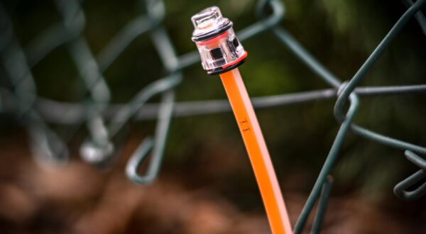 Wirtschaft, Glasfaserausbau in Leegebruch 15.03.2025, xdanx, Wirtschaft, Wirtschaft, Glasfaserausbau in Leegebruch v.l. In Leegebruch Landkreis Oberhavel  werden Glasfaserkabel verlegt. Leegerbruch Brandenburg Deutschland DE *** Economy, Fiber optic expansion in Leegebruch 15 03 2025, xdanx, Economy, Economy, Fiber optic expansion in Leegebruch v l Fiber optic cables are being laid in Leegebruch Landkreis Oberhavel Leegerbruch Brandenburg Deutschland DE Copyright: xDanielxLakomskix Photo: IMAGO/Daniel Lakomski/IMAGOSTOCK&PEOPLE