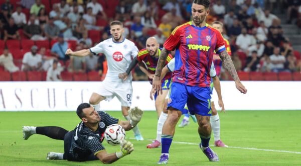 UEFA Europa Conference League Dinamo City vs Hajduk Split Goalkeeper Aldo Teqja of Dinamo City and Marko Livaja of Hajduk Split during the third qualifying round, 2nd leg UEFA Europe Conference League soccer match between Dinamo City and Hajduk Split at Arena Kombetare Stadium in Tirana, Albania on August 14, 2025. Armando Babani/ Tirana Albania Copyright: xMatrixxImages/ArmandoxBabanix Photo: IMAGO/Matrix Images/Armando Babani/IMAGOSPORT