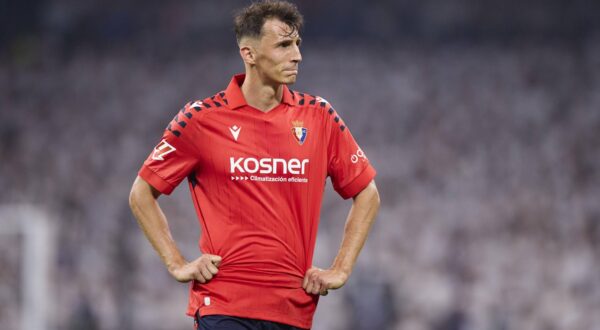 Real Madrid CF v CA Osasuna - LaLiga EA Sports Ante Budimir of CA Osasuna looks on during the LaLiga EA Sports match between Real Madrid CF and CA Osasuna at Santiago Bernabeu on August 19, 2025, in Madrid, Spain. Madrid Santiago Bernabeu Madrid Spain RL_RMCFvCAO_000227 Copyright: xRicardoxLarreinax Photo: IMAGO/Ricardo Larreina/IMAGOSPORT