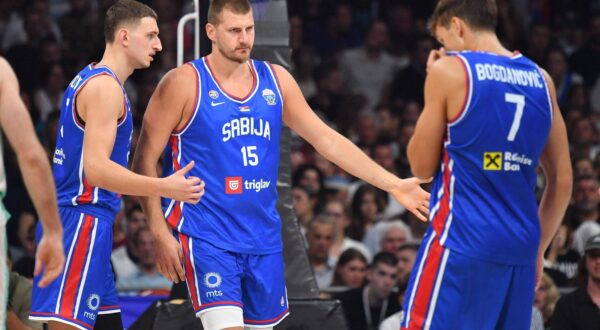 SERBIA vs SLOVENIA NIKOLA JOVIC, NIKOLA JOKIC, BOGDAN BOGDANOVIC basketball Serbia vs Slovenia friendly match Beogradska arena, Belgrade 21.08.2025 Foto: Kosarka, Srbija, Slovenija, Prijateljska utakmica BASKETBALL, SERBIA, SLOVENIA, FRIENDLY MATCH Belgrade Belgrade arena Serbia Copyright: xMarkoxMetlasx/xMNxPRESSxPHOTOx Photo: IMAGO/Marko Metlas/IMAGOSPORT