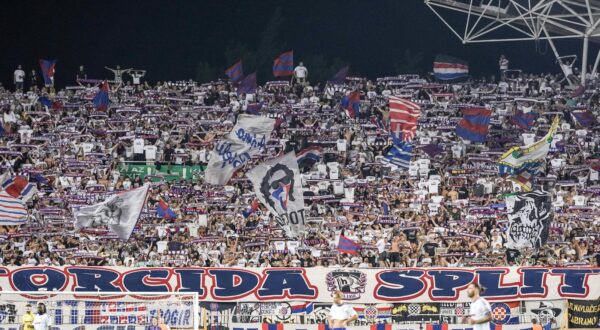 UEFA Conference League Qualifikation 2025/26 - 2. Runde, 31.07.2025 - HNK Hajduk Split vs. Zira FK / PFK Zire - Stadion Poljud Split, Kroatien Torcida Split Fans *** UEFA Conference League Qualification 2025 26 2 Round, 31 07 2025 HNK Hajduk Split vs Zira FK PFK Zire Stadion Poljud Split, Croatia Torcida Split Fans Copyright: xLukaxKolanovicx Photo: IMAGO/Luka Kolanovic/IMAGOSPORT