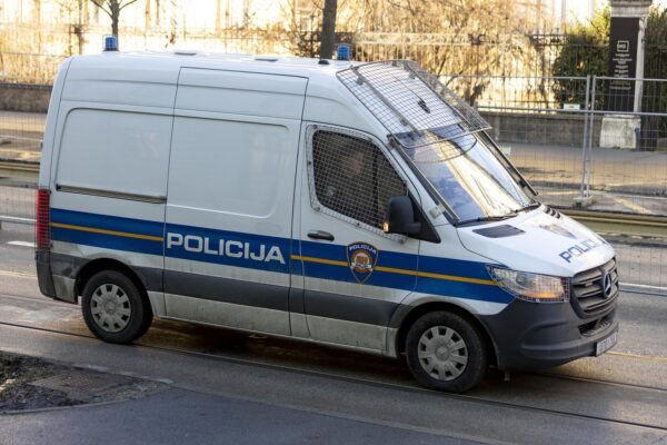 25.01.2024., Osijek - Na Zupanijski sud u Osijeku privedena petorica muskaraca osumnjicenih za krijumcarenje ljudi. Photo: Davor Javorovic/PIXSELL