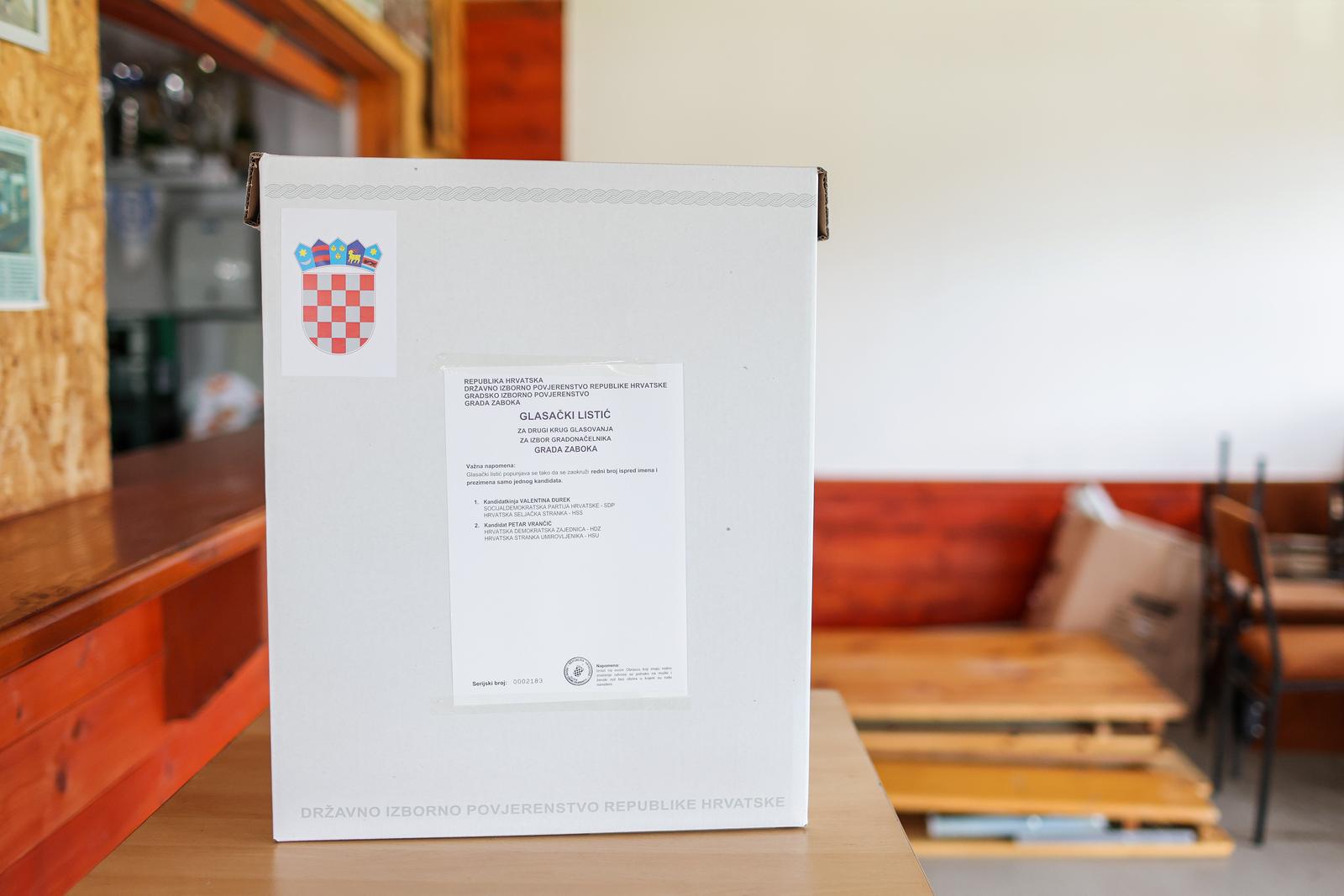 01.06.2025., Zabok - Gradjani glasaju u drugom krugu lokalnih izbora. Photo: Luka Stanzl/PIXSELL