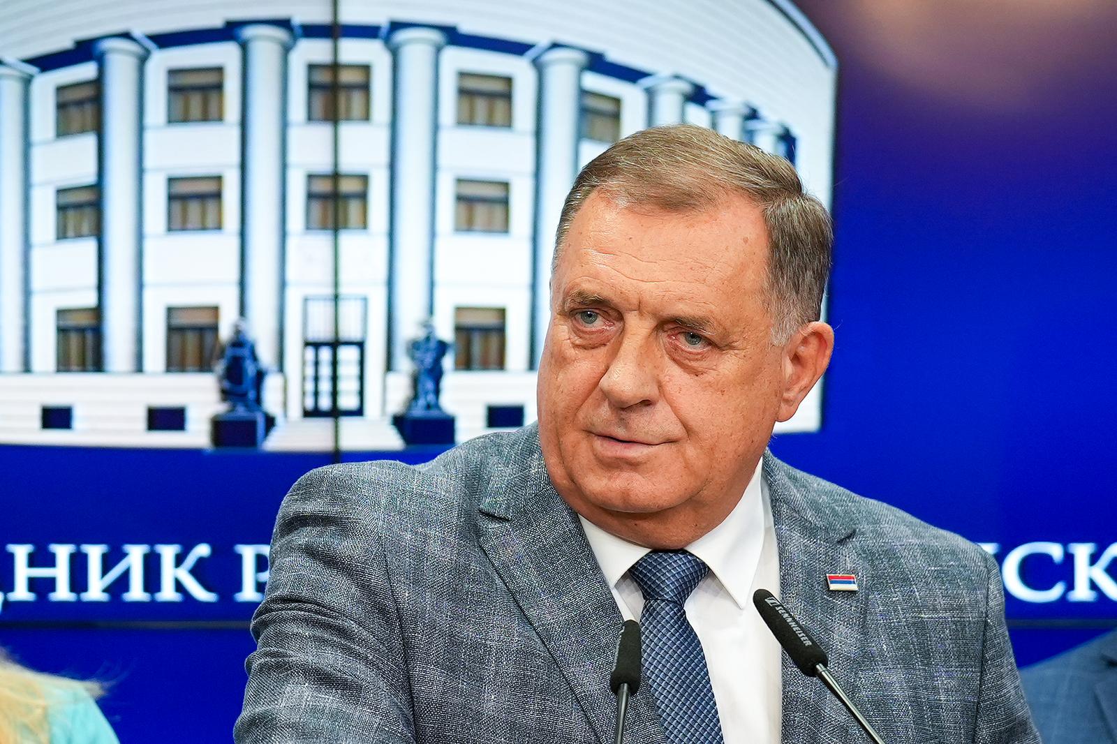 01.08.2025., Banja Luka, Bosna i Hercegovina - Predsjednik Republike Srpske Milorad Dodik odrzao je konferenciju za medije povodom prvostupne presude Apelacionog vijeca Suda BiH koje je potvrdilo prvostupnu presudu kojom je osudjen na godinu dana zatvora, te mu se zabranjuje politicko djelovanje sest godina. Photo: Dejan Rakita/PIXSELL