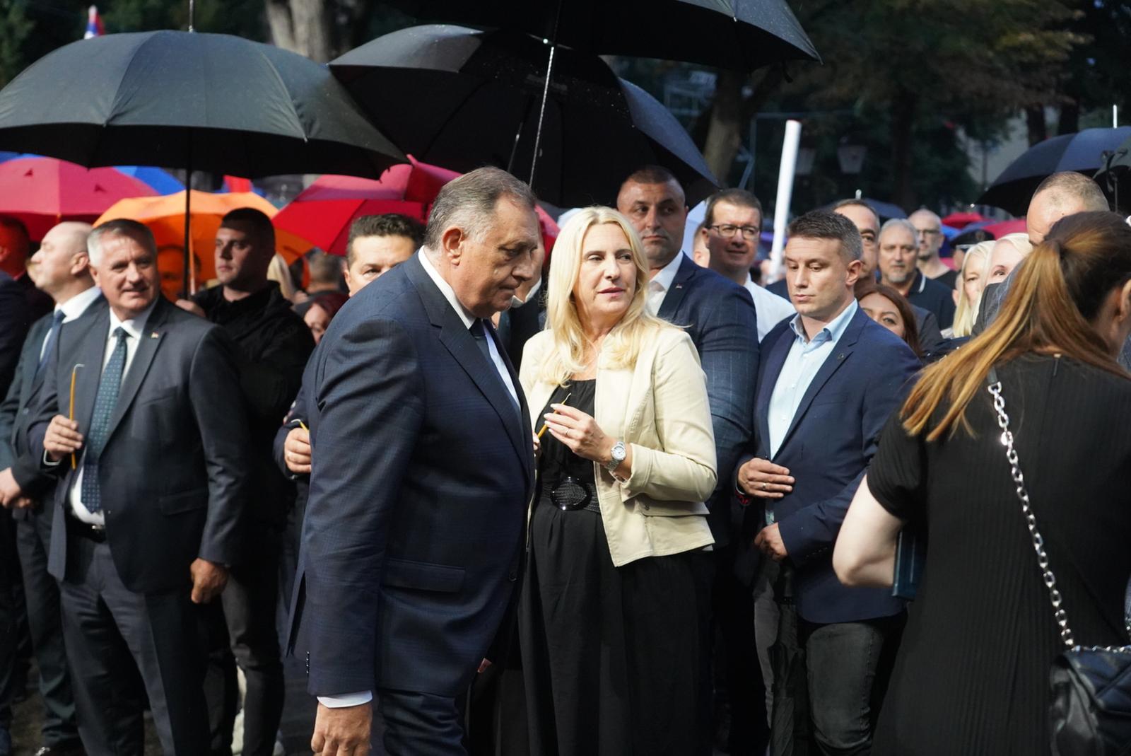 03, August, 2025, Sremski Karlovci - A ceremony was held at Branko Radicevic Square in Sremski Karlovci to mark the Day of Remembrance for All Victims and Exiled Serbs in the Armed Storm Action. Milorad Dodik. Photo: Antonio Ahel/ATAImages

03, avgust 2025, Sremski Karlovci - Na Trgu Branka Radicevica u Sremskim Karlovcima odrzana je ceremonija obelezavanja Dana secanja na sve stradale i prognane Srbe u oruzanoj akciji Oluja. Photo: Antonio Ahel/ATAImages Photo: Antonio Ahel/ATAImages/PIXSELL/PIXSELL