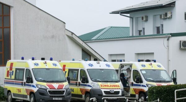 05.11.2020., Nasice - Sukladno odluci koju je donio ministar zdravstva Vili Beros, Opca zupanijska bolnica Nasice dobila je zaduzenje vrsiti usluge lijecenja Covid-19 pacijenata. Nasicka bolnica pogodna je za prihvat Covid pacijenata jer je izuzetno dobro opremljena. Photo: Dubravka Petric/PIXSELLr