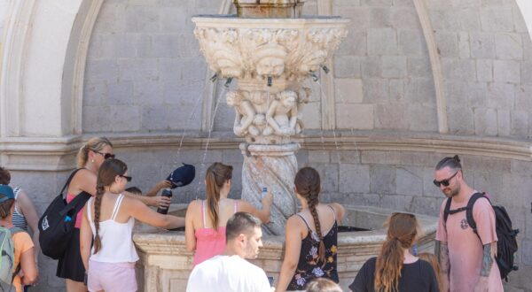 09.08.2025., Dubrovnik - Visoke temperature i novi toplinski val na jugu Hrvatske.
 Photo: Grgo Jelavic/PIXSELL