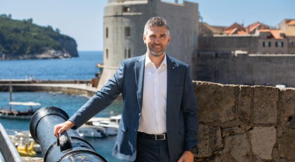 Dubrovnik: Gradonacelnik Dubrovnika Mato Frankovic. Photo: Grgo Jelavic/PIXSELL