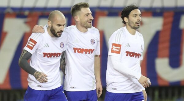 15.12.2024., stadion Poljud, Split - SuperSport HNL, 17. kolo, HNK Hajduk - HNK Rijeka. Slavlje nogometasa Hajduka nakon pogotka Anthonyja Kalika za vodstvo 2:1. Anthony Kalik, Dario Melnjak, Filip Krovinovic Photo: Ivo Cagalj/PIXSELL