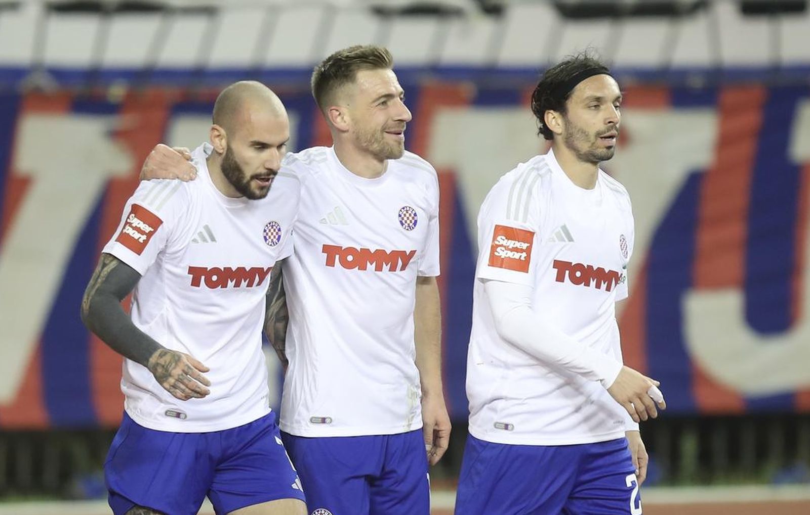 15.12.2024., stadion Poljud, Split - SuperSport HNL, 17. kolo, HNK Hajduk - HNK Rijeka. Slavlje nogometasa Hajduka nakon pogotka Anthonyja Kalika za vodstvo 2:1. Anthony Kalik, Dario Melnjak, Filip Krovinovic Photo: Ivo Cagalj/PIXSELL