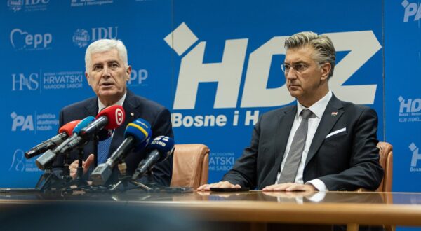 18.08.2025.Mostar, Bosna i Hercegovina, Press konferencija nakon zajednicke sjednice 
 Predsjednistva HDZ BiH i HDZ RH  Photo: Denis Kapetanović/PIXSELL