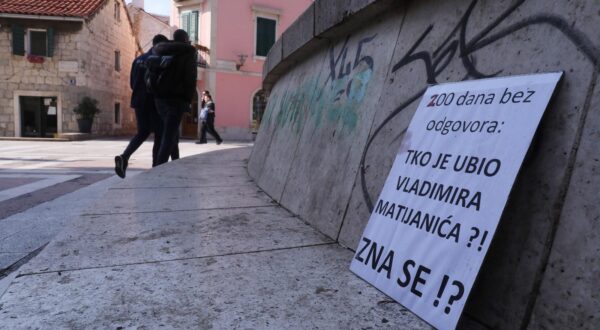 21.02.2023.,Split - Osvanuo plakat 200 dana bez odgovora: Tko je ubio Vladimira Matijanica?!Zna se "!? Photo: Ivo Cagalj/PIXSELL