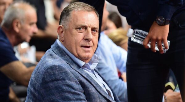 21, August, 2025, Belgrade - The rehearsal for the European Championship, the basketball match between Serbia and Slovenia, was played in the Belgrade Arena. Milorad Dodik. Photo: Dusan Milenkovic/ATAImages

21, avgust 2025, Beograd - Generalna proba za Evropsko prvenstvo, utakmica kosarkasa Srbije i Slovenije odigrana je u Beogradskoj areni. Photo: Dusan Milenkovic/ATAImages Photo: Dusan Milenkovic/ATAImages/PIXSELL