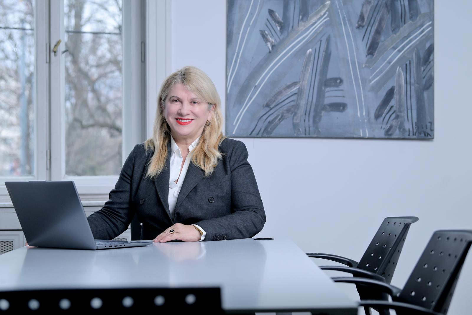 Vesna Škare Ožbolt