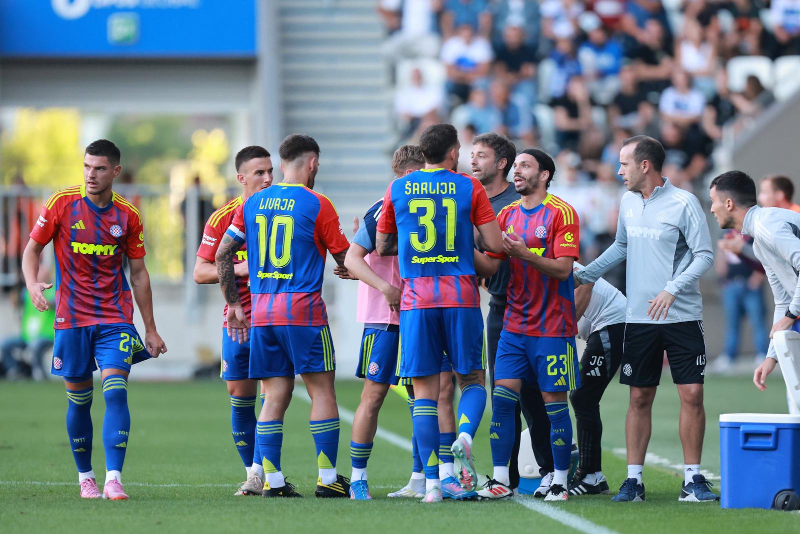 Livaja je prvi put ove sezone u prvenstvu krenuo od prve minute Soto Photo: Davor Javorovic/PIXSELL