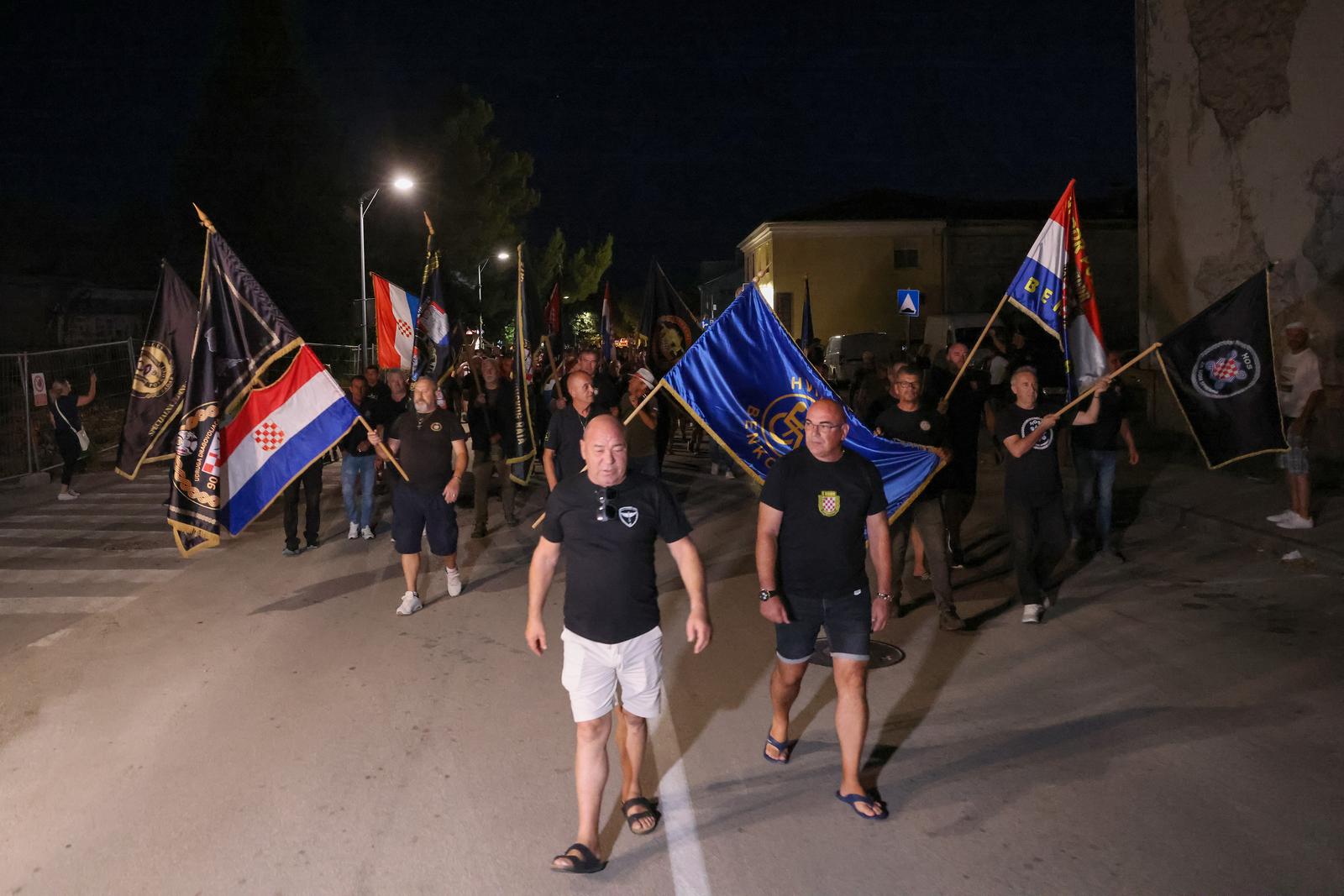 25.08.2025., Benkovac - Prosvjed branitelja oko odrzavanja Festivala Nosi se. Photo: Sime Zelic/PIXSELL