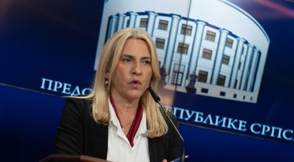 27.02.2025., Palata Republike, Banja Luka (BiH) - Predsjednik Republike Srpske Milorad Dodik i predsjedavajuca Predsjednistva BiH Zeljka Cvijanovic odrzali konferenciju za medije povodom trenutne krize u BiH nakon presude Dodiku pred Sudom BiH. Photo: Dejan Rakita/PIXSELL