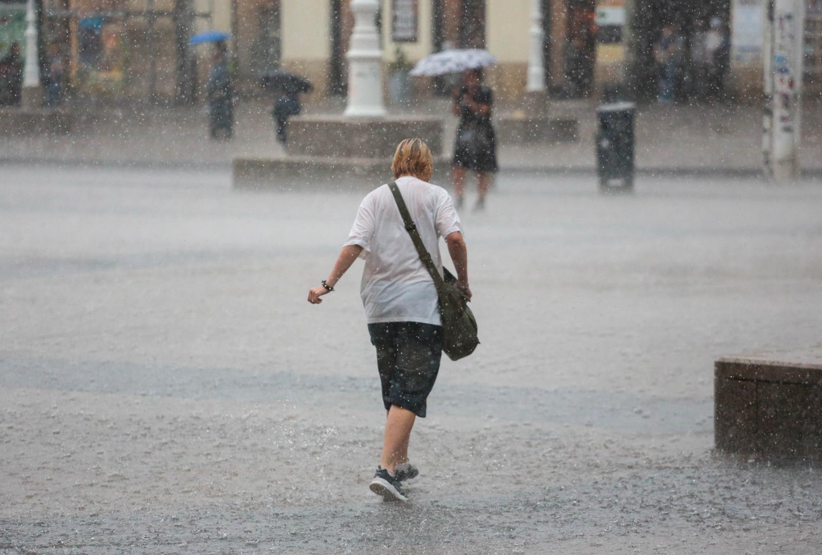 28.07.2025., Zagreb - Jako kisno nevrijeme i vjetar zahvatili su grad Zagreb. Photo: Marko Seper/PIXSELL