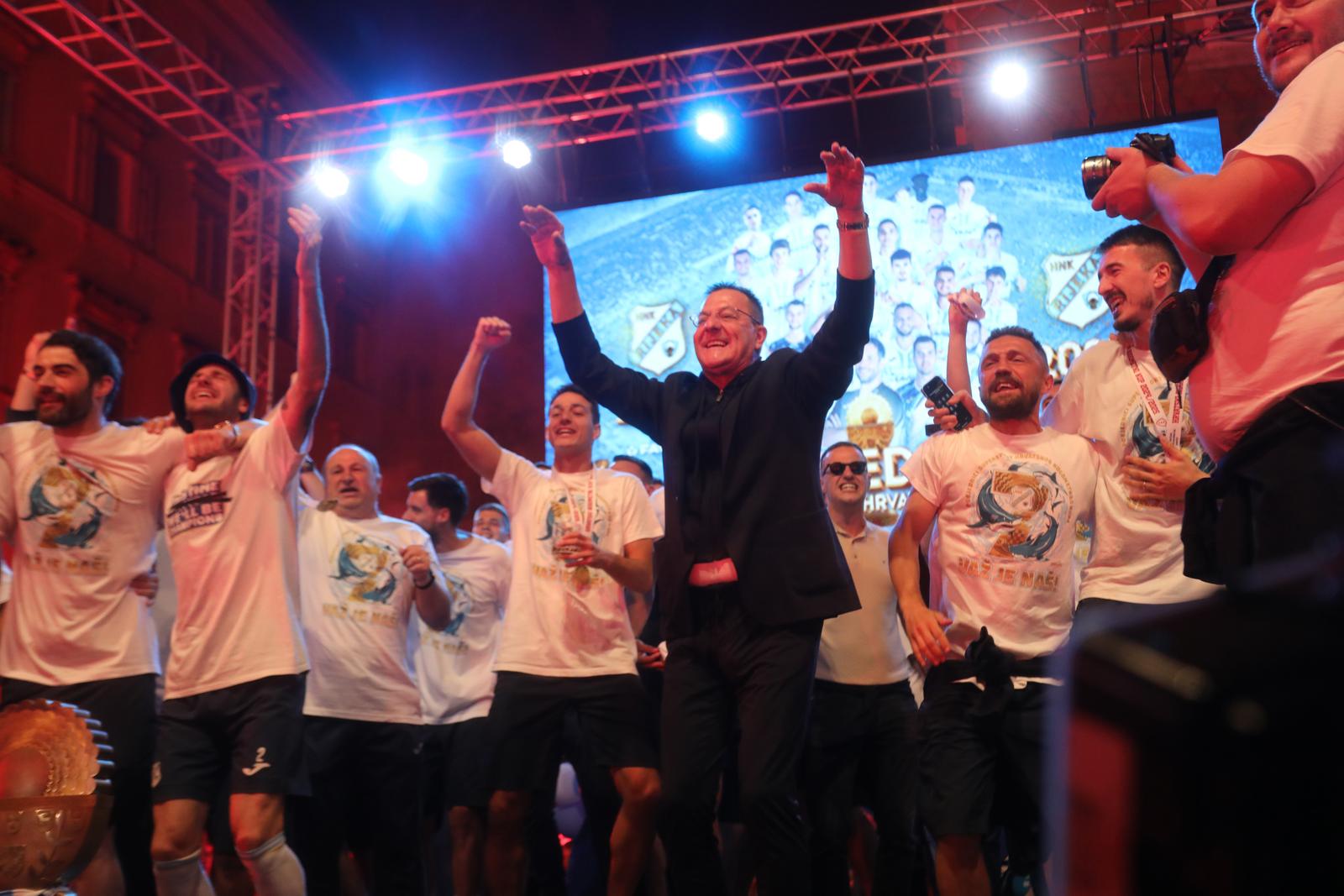 29.05.2025., Rijeka - Brojni navijaci se okupili na Korzu i prate finalnu utakmicu,  SuperSport Hrvatski nogometni kup, finale, 2. utakmica, HNK Rijeka - NK Slaven Belupo. Damir Miskovic Photo: Goran Kovacic/PIXSELL