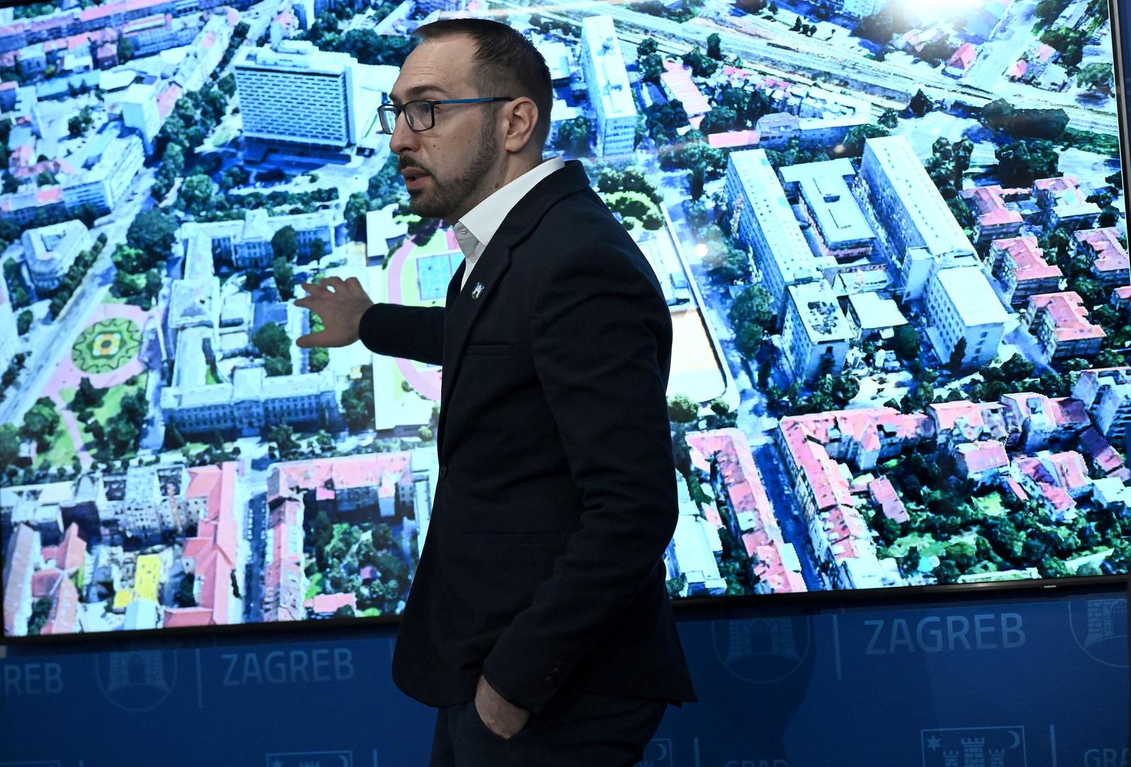 29.07.2025., Zagreb - Gradonacelnik Grada Zagreba Tomislav Tomasevic i zamjenici gradonacelnika Danijela Dolenec i Luka Korlaet odrzali su redovnu konferenciju za medije.  Photo: Marko Lukunic/PIXSELL