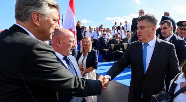 31.07.2025., Zagreb - Okupljanje uzvanika pored tribina uoci odrzavanja vijnog mimohoda u povodu obiljezavanja 30. obljetnice vojno-redarstvene operacije Oluja. Andrej Plenkovic,  Photo: Sanjin Strukic/PIXSELL