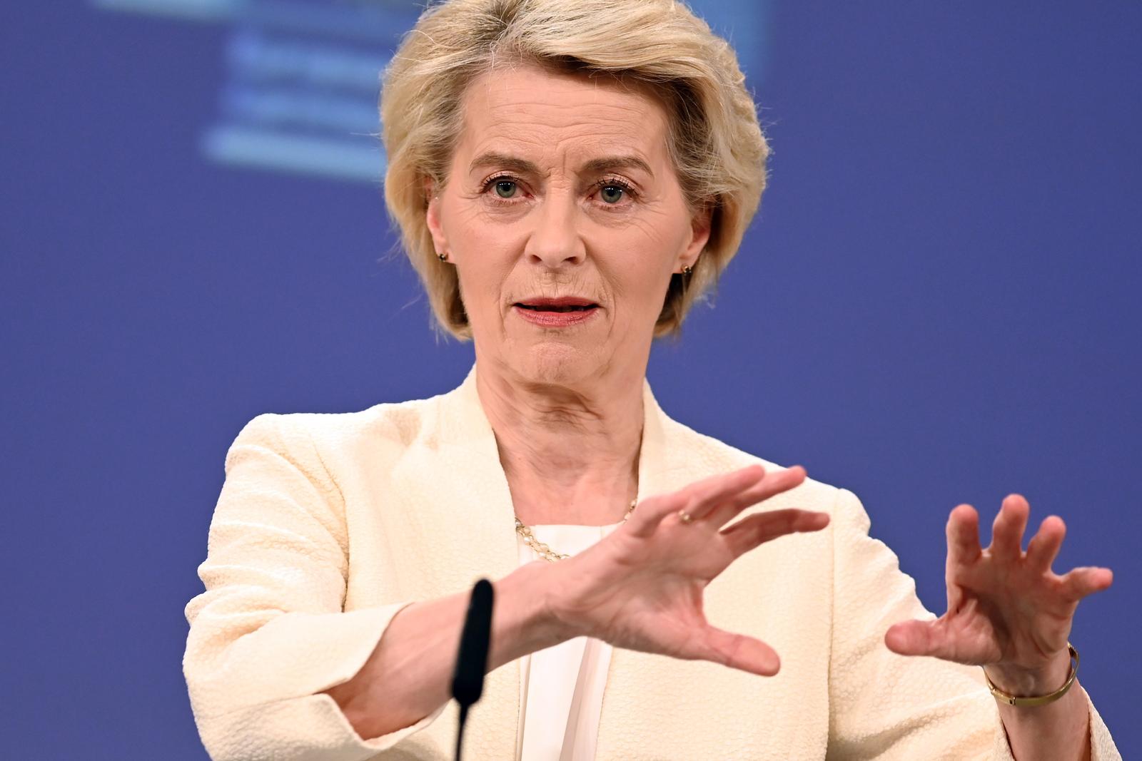 16 July 2025, Belgium, Brüssel: Ursula von der Leyen, President of the European Commission, speaks at a press conference. Von der Leyen presented the Commission's proposals for the EU budget. Photo: Ansgar Haase/dpa Photo: Ansgar Haase/DPA