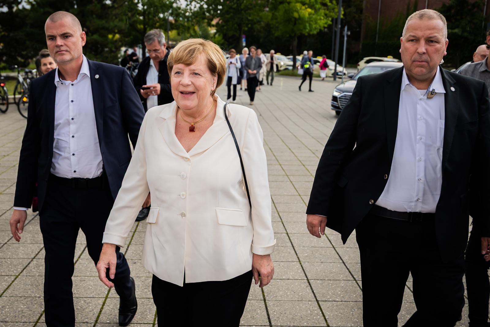 29 August 2025, Berlin: Angela Merkel (CDU), former German Chancellor, comes to the Philharmonie for the opening of the Berliner Philharmoniker's season. Chief conductor and artistic director of the Berliner Philharmoniker Petrenko conducts Brahms, Zimmermann and Schumann for the occasion. Photo: Christoph Soeder/dpa Photo: Christoph Soeder/DPA