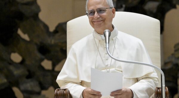 Papa Lav XIV.