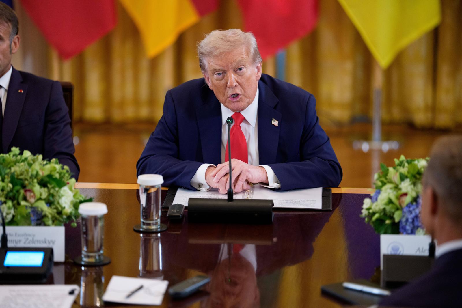 United States President Donald J Trump as he participates in a Multilateral Meeting with European Leaders in the East Room of the White House in Washington, DC, USA, on Monday, August 18, 2025. The European Leaders are at the White House in support of President Zelenskyy following President Trumps meeting with President Vladimir Putin of Russia in Anchorage, Alaska, USA on Friday, August 15, 2025. Credit: Aaron Schwartz / Pool via CNP Photo via Newscom Photo: Aaron Schwartz - Pool via CNP/NEWSCOM