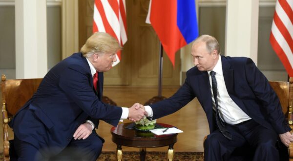 FINLAND-HELSINKI-TRUMP-PUTIN-MEET (180716) -- HELSINKI, July 16, 2018 (Xinhua) -- U.S. President Donald Trump (L) shakes hands with his Russian counterpart Vladimir Putin in Helsinki, Finland, on July 16, 2018. U.S. President Donald Trump and his Russian counterpart Vladimir Putin started their first bilateral meeting here on Monday, and they are expected to discuss a wide range of issues. (Xinhua/Lehtikuva/Heikki Saukkomaa) Lehtikuva/Heikki Saukkomaa  Photo: XINHUA/PIXSELL