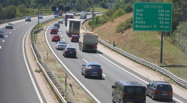 29.07.2024., Karlovac - Pojacan promet na autocesti A1 izmedu Karlovca i cvora Bosiljevo. Photo: Kristina Stedul Fabac/PIXSELL